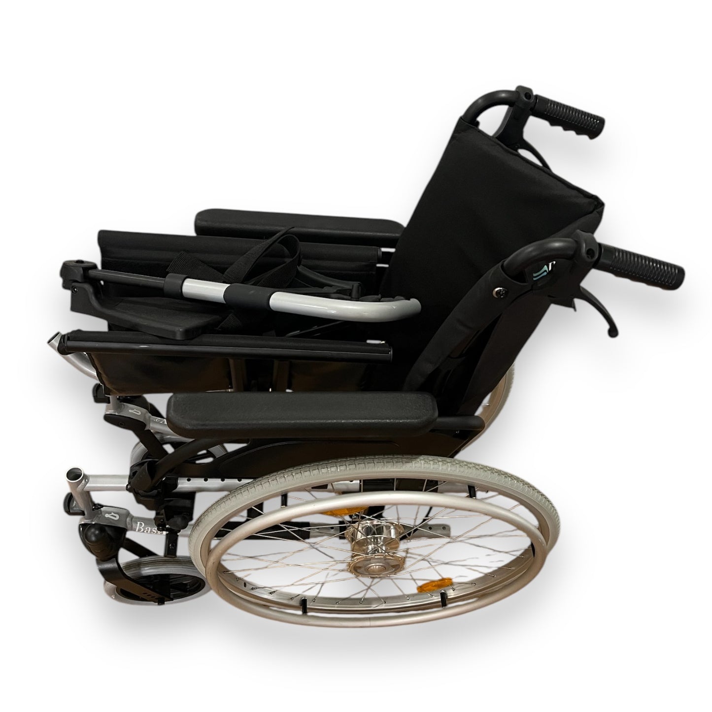 "Breezy Basix2" Self-propelled Wheelchair with "Equagel" Cushion - Pre Owned