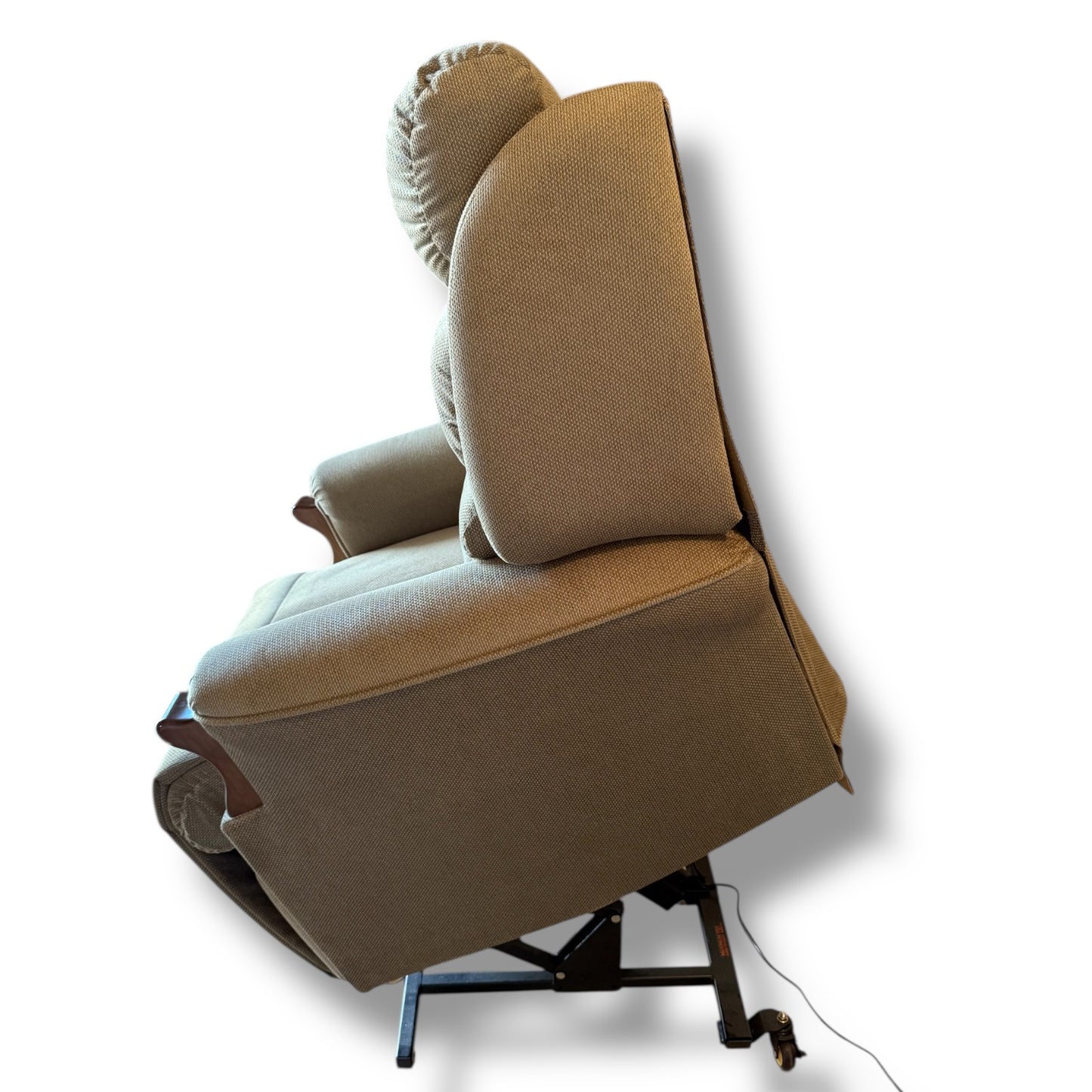 "Oscar Barwon" Deluxe Reclining Lift Chair - Pre Owned