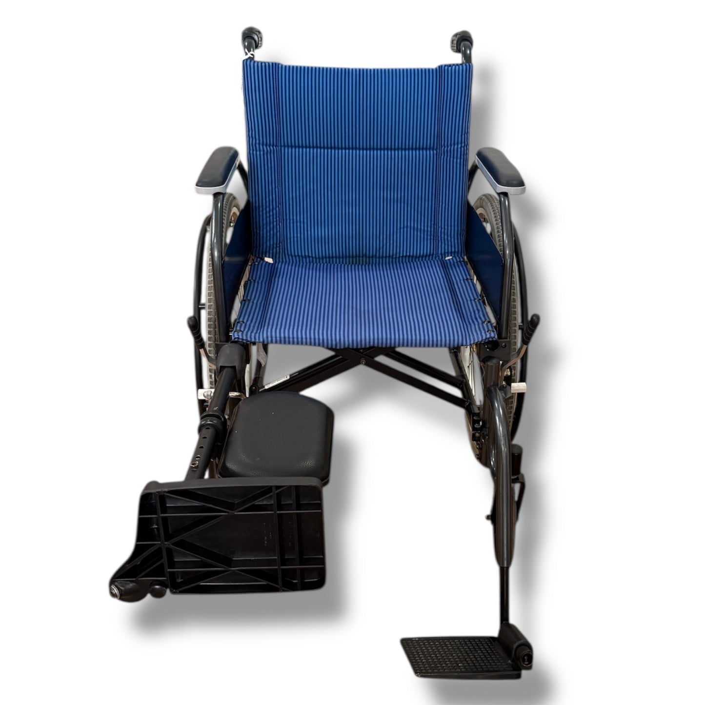 Karma Self-Propelled Wheelchair with Right Side Leg Rest - Pre Owned