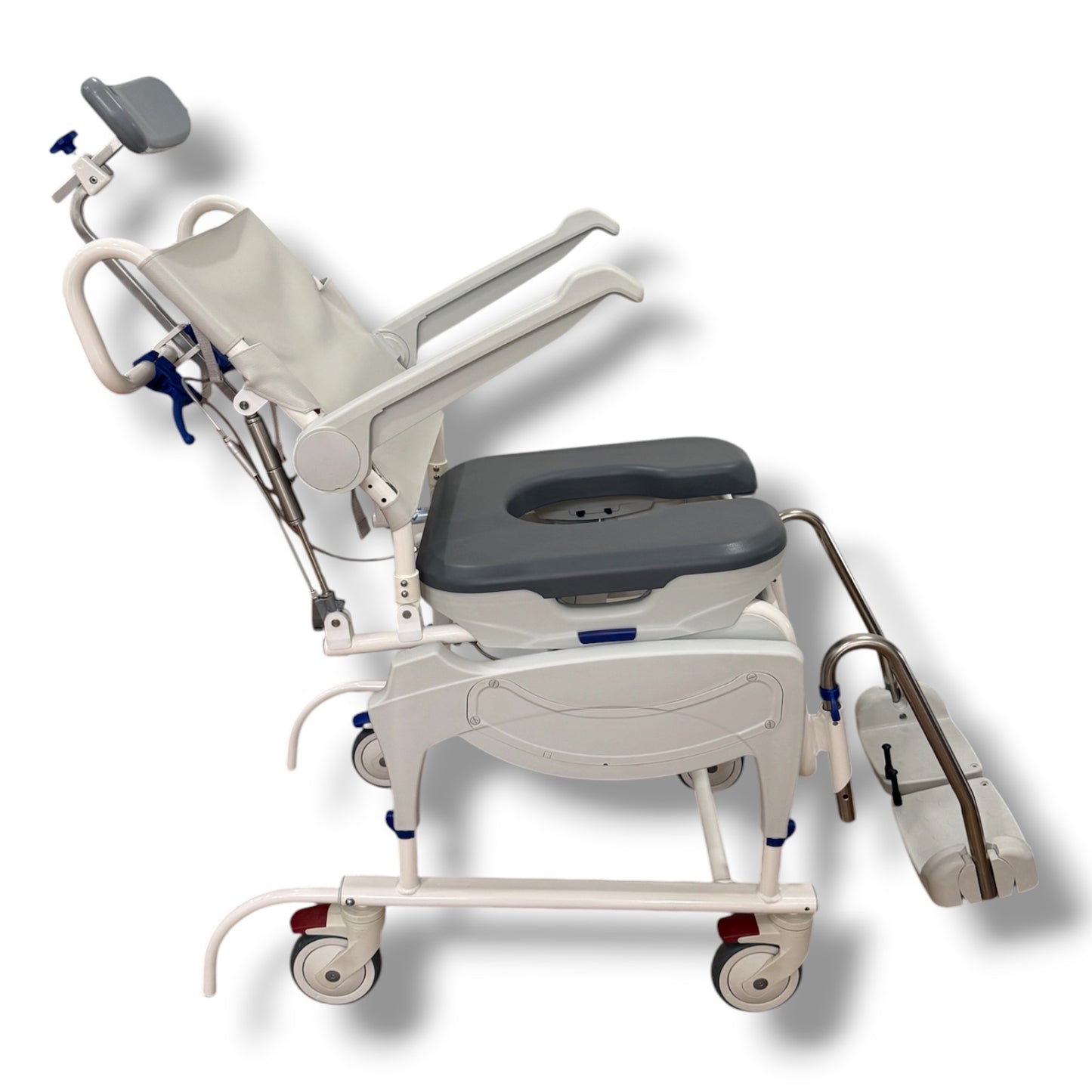 Aquatec Ocean VIP Ergo Tilt and Recline Shower/Toilet Commode - Pre Owned