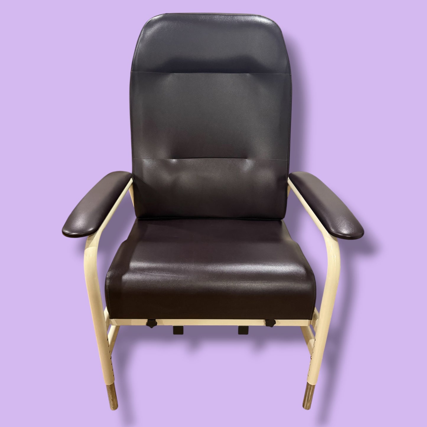 Aspire Heavy Duty Day Chair - Pre Owned