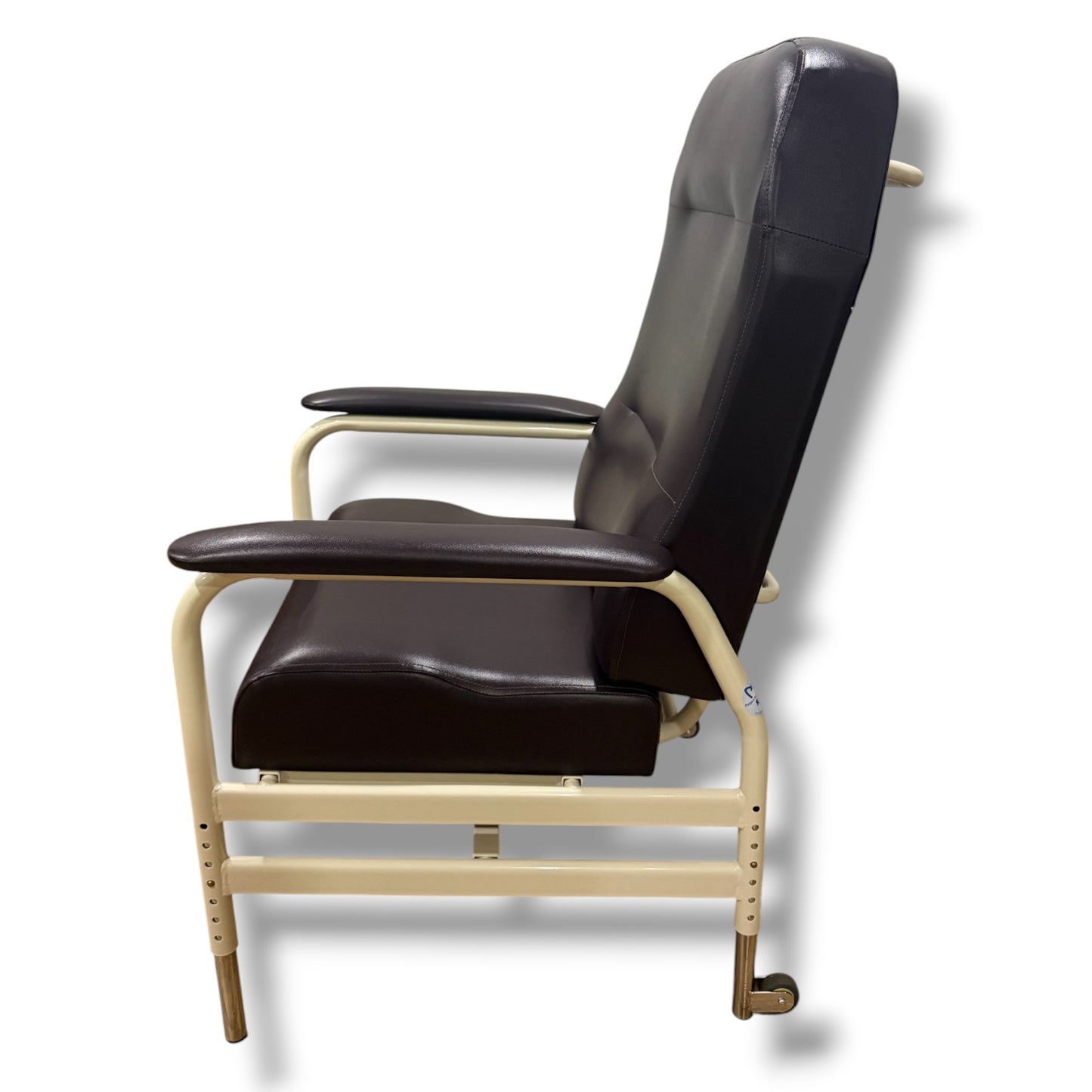 Aspire Heavy Duty Day Chair - Pre Owned