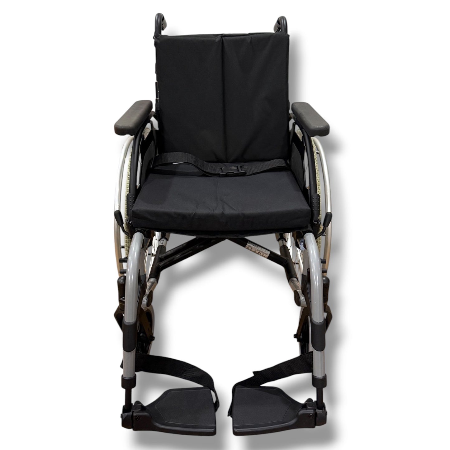 Breezy Basix2 Manual Wheelchair - Pre Owned