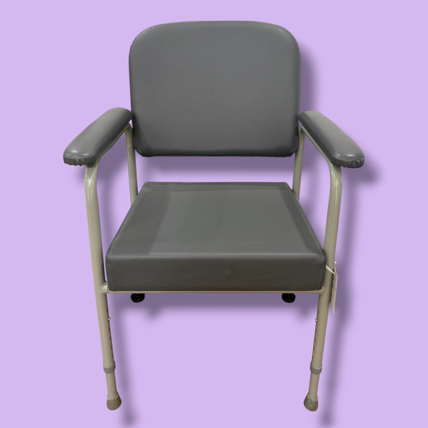 KCare Heavy Duty/Bariatric Low Back Chair - Pre Owned
